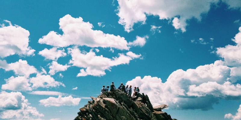 孕期及产后夫妻关系调适：专业情感咨询如何助力婚姻修复与角色平稳过渡